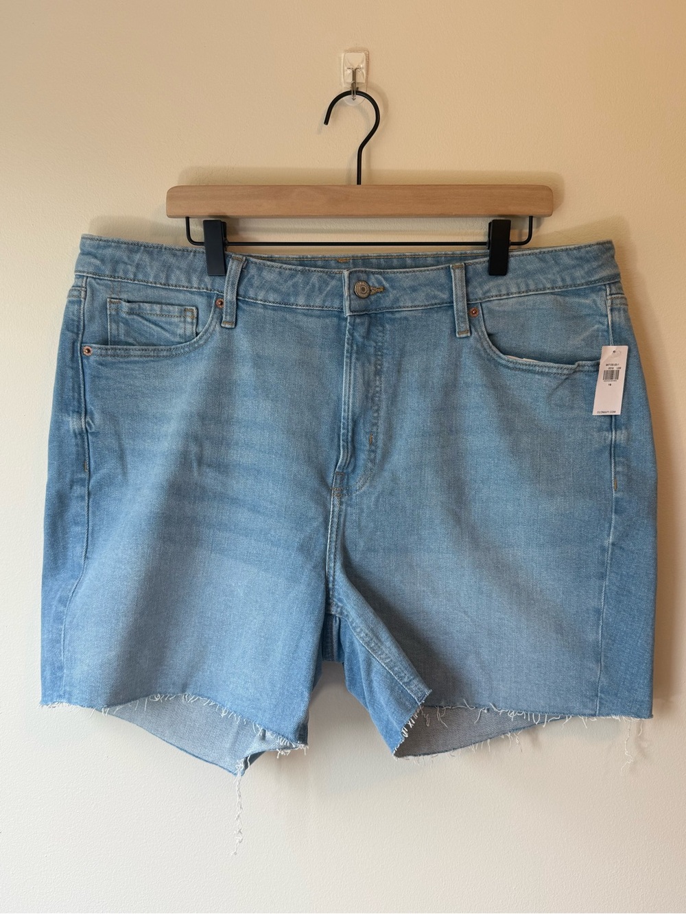 Woman’s Old Navy High Rise OG Straight Secret Smooth Pockets Size 18 NWT